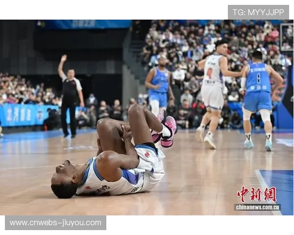 北汽男篮范子铭罕见暴走表现，助球队力克新疆取六连胜